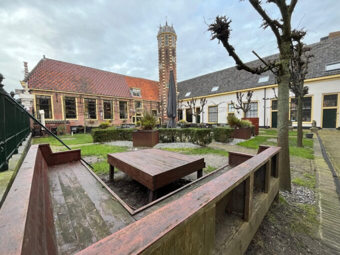Alkmaar: Self-Guided Highlights & History Walking Tour - Highlights and History