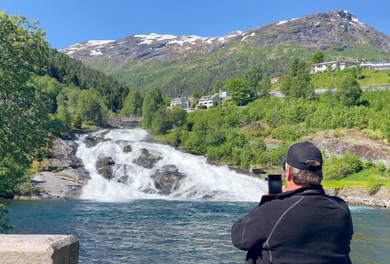 All About the Fjords, in One Tour by Boat & Bus From Ålesund - Included Features