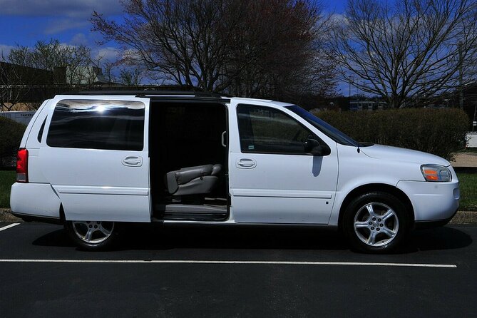 All Day Guided Winery Transport for Six - Experienced and Reliable Service