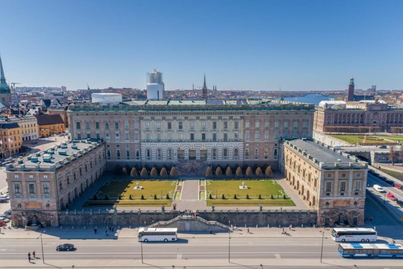 All-in-1 Stockholm Tour: Gamla Stan Nobel Museum Amalienborg - Guided Tour Features