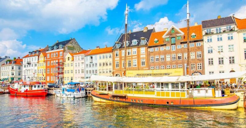 All-in-1 Tour of Copenhagen Old Town Nyhavn Kings Garden - Tour Quality and Support