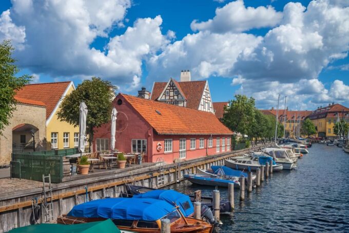 All-in-1 Tour of Copenhagen Old Town Nyhavn Kings Garden - Recommended Attire