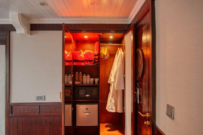 All Inclusive 3-Day 2-Night explore Ha Long Bay with Au Co Cruise - FAQs