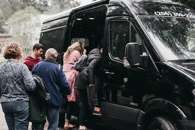 All - Inclusive Bainbridge Island Winery & Dinner Tour - Transportation and Meeting