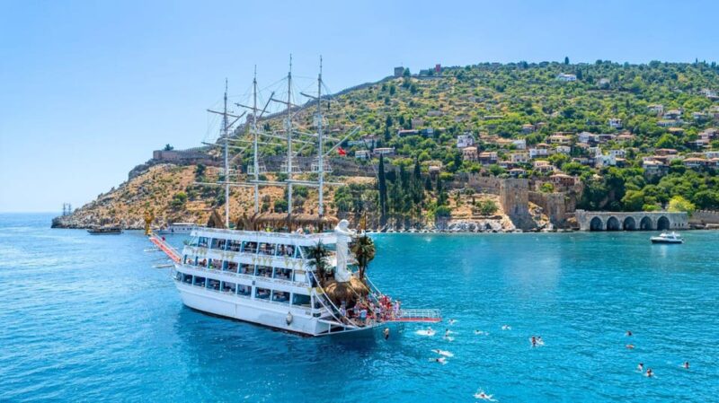 All-Inclusive Boat Trip With Lunch and Unlimited Drinks - Inclusions and Exclusions