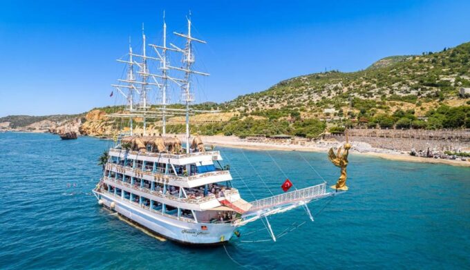 All-Inclusive Boat Trip With Lunch and Unlimited Drinks - Booking and Cancellation