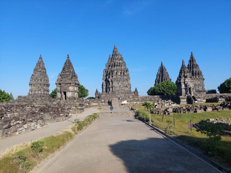 All-inclusive Borobudur Sunrise & Prambanan Temple Tour - Tour Details