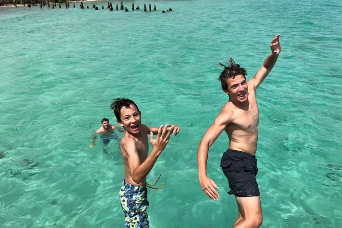All-Inclusive Cordillera Cay Catamaran Beach and Snorkeling Tour - Guest Reviews and Experiences