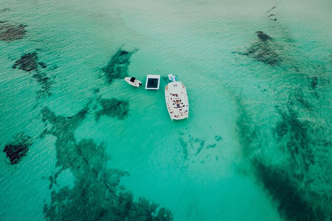 All Inclusive Cozumel: Coast & Relax 4hrs Luxury Yacht - Sandwich Options