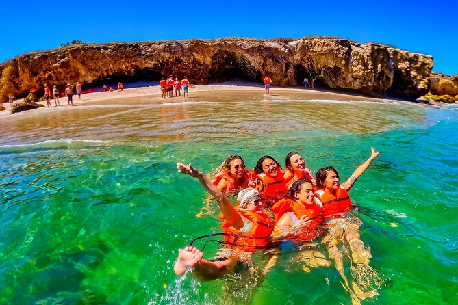 All-Inclusive Full-Day Marietas Islands Boat Tour - Group Size and Capacity