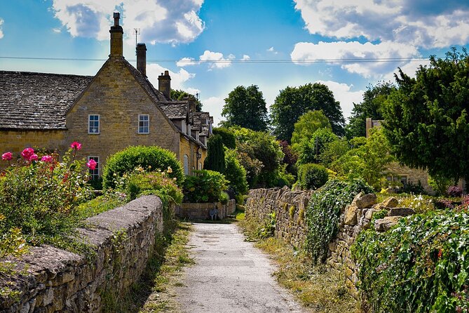 All Inclusive Full Day Private Tour in Oxford and Cotswold - Comfortable Transportation and Amenities