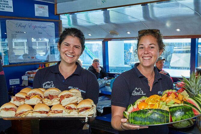 All Inclusive Great Barrier Reef Cruise w optional Scuba Diving - Guides and Crew: Knowledgeable and Friendly?