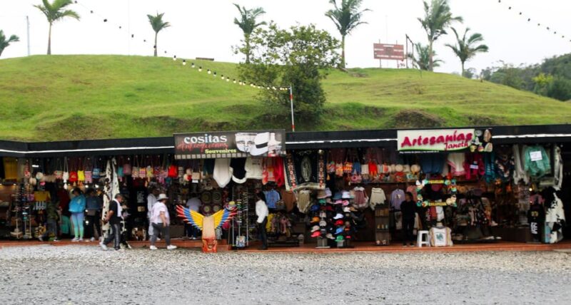 All-Inclusive Guatapé and Piedra Del Peñol Day Trip - Participant Considerations