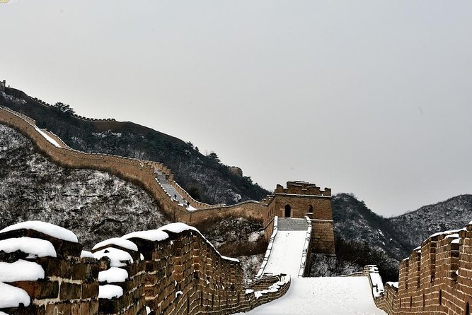 All-Inclusive Private Biking and Hiking Tour at Huanghuacheng Great Wall - Scenic Features