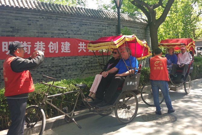 All-Inclusive Private Day Trip: Hutongs, Lama Temple & Panda House With Lunch - Hutongs Exploration