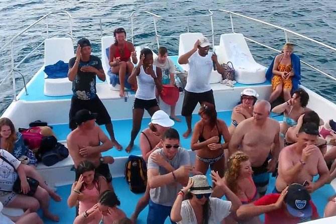All-Inclusive Saona Island Full Day Trip and Catamaran Cruise From Santo Domingo - Getting to Saona Island