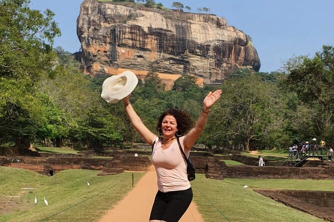 All Inclusive Sigiriya and Dambulla Private Day Tour From Colombo - Dambulla Cave Temple