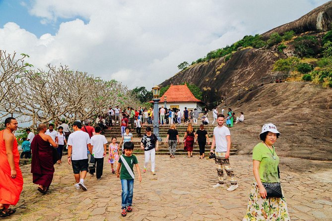 All-Inclusive Sigiriya Rock Fortress and Dambulla Cave Temples Private Day Trip - Booking and Group Discounts
