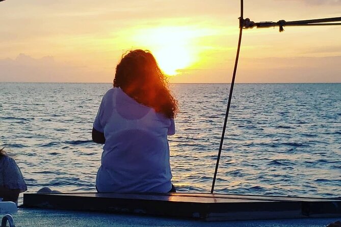 All Inclusive Sunset Dinner Cruise in Nassau Bahamas - Transportation and Meeting Details