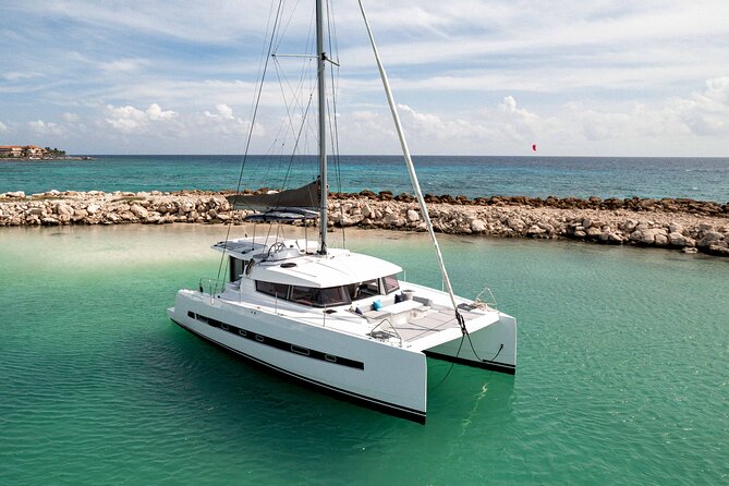 All Inclusive Tulum: 4 Hrs Private in 40 Catamaran Bali - Gourmet Lunch Menu