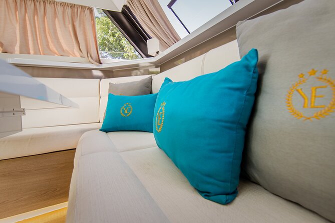 All Inclusive Tulum: Romantic Dinner in 34 Catamaran Aventura - Romantic Dinner Details