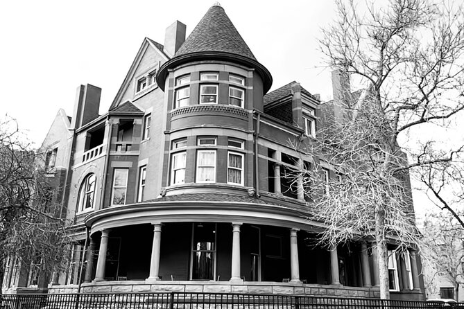 All-Inclusive Twilight Ghost Tour With a Boozy Twist - The Perfect Blend of Spirits and Spirits