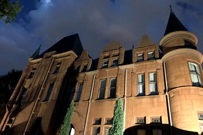 All-Inclusive Twilight Ghost Tour With a Boozy Twist - Booking Your Adventure
