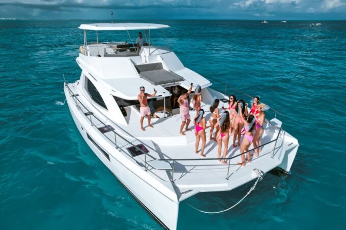 All Inclusive:Tulum Bachelorette Party Catamarán 51´Leopard - Frequently Asked Questions