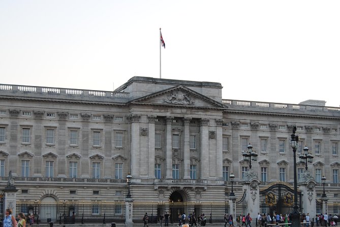 All Landmarks of London by Car - Embracing Londons History