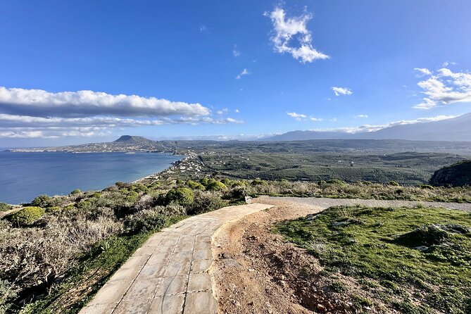 All Year Tour to Knossos Palace & Heraklion From Chania-Rethymno - Bottled Water and Refreshments