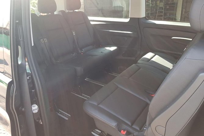 Almaty Airport Transfer Mercedes V-Class - Vehicle Details