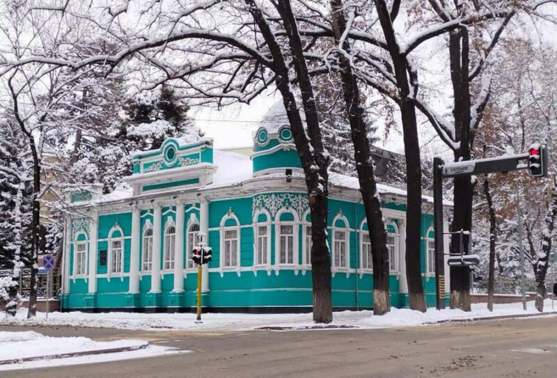 Almaty city and Koktobe tour - The Experience from the Guides’ Perspective