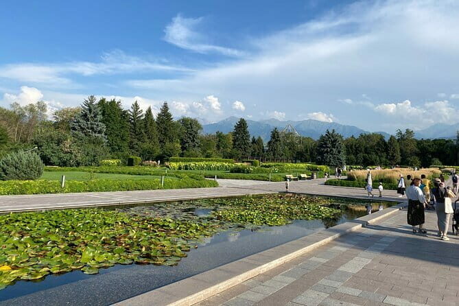 Almaty City Tour: A Journey Through Culture, History, and Nature - Green Bazaar: A Feast for the Senses