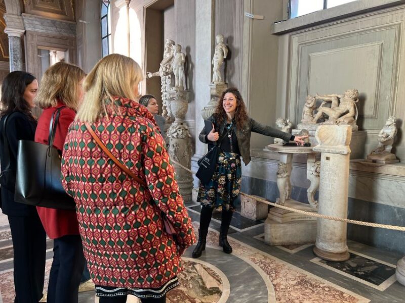 Alone in the Vatican Museums: Early Morning Tour & Breakfast - Meeting Point