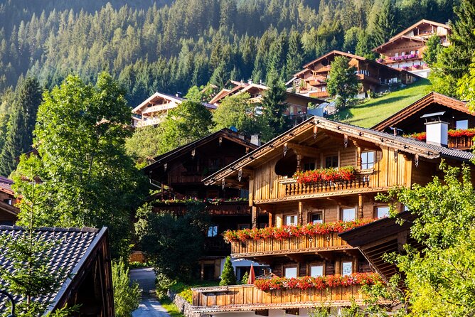 Alpbach Love Odyssey: Romantic Wanderlust in the Alps - Capture Breathtaking Moments