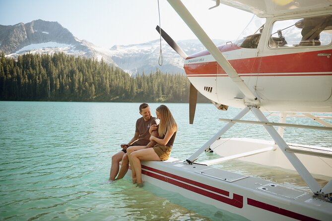 Alpine Lake Flightseeing Experience From Squamish - Alpine Lake Landing and Exploration