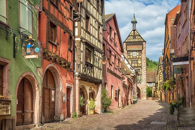 Alsace Colmar, Medieval Villages & Castle Small Group Day Trip From Strasbourg - Picturesque Town of Eguisheim