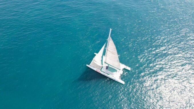 Altea: Beaches and Coves Boat Trip With Lunch - Meeting Point and Boarding