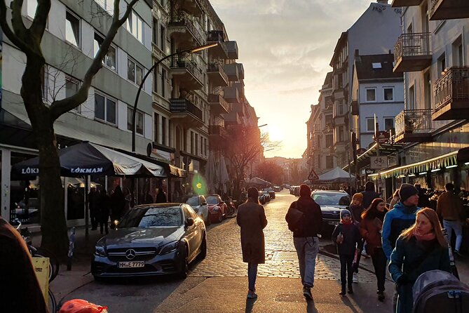 Alternative Hamburg Private Alternative Street Art Tour - Booking and Cancellation Policy
