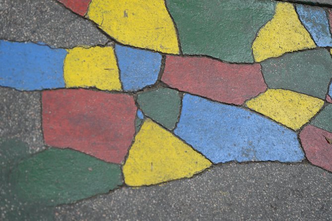 Alternative Street Art Walking Tour of Budapest - Tour Experience