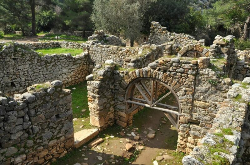 Altınbeşik Ormana Village Tour With Boat Tour in Cave - Cave Highlights and Features