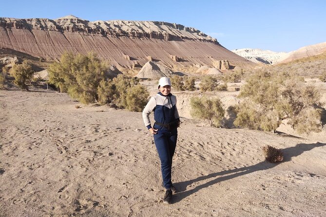 Altyn Emel 2 Days Tour. (Singing Dune, Aktau, Kattytau) - Singing Dune Hike
