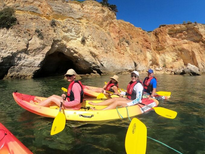 Alvor: Explore Caves Boat and Kayak Tour - Local Guides and Environmental Consciousness