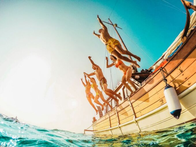 Amalfi Coast: Boat and Snorkeling Tour With a Captain - Booking and Cancellation