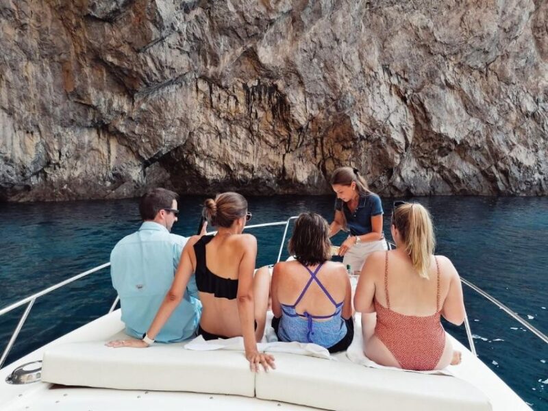 Amalfi Coast: Boat Tour With Italian Aperitivo - Key Points