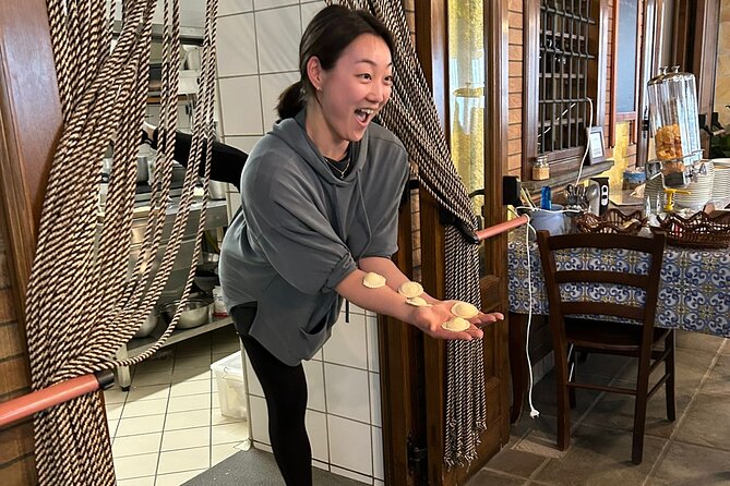 Amalfi Coast Cooking Class: Make Pasta, Mozzarella and Tiramisu - Crafting Fresh Mozzarella
