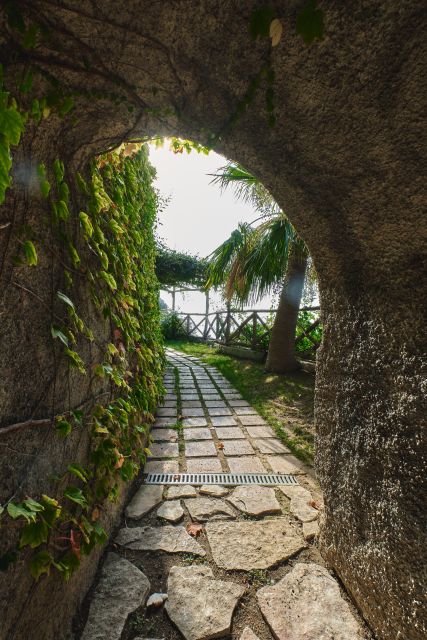 Amalfi Coast: Exclusive Jacuzzi With Champagne and Meal Pack - Inclusions and Amenities