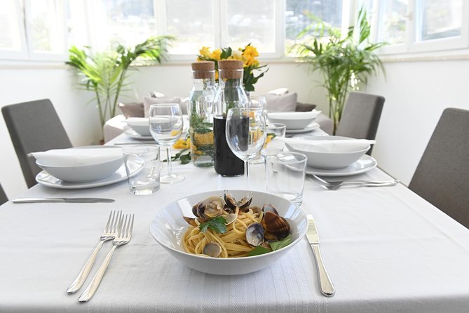 Amalfi Coast Home Dining & Cooking Demo - Group Size and Accessibility