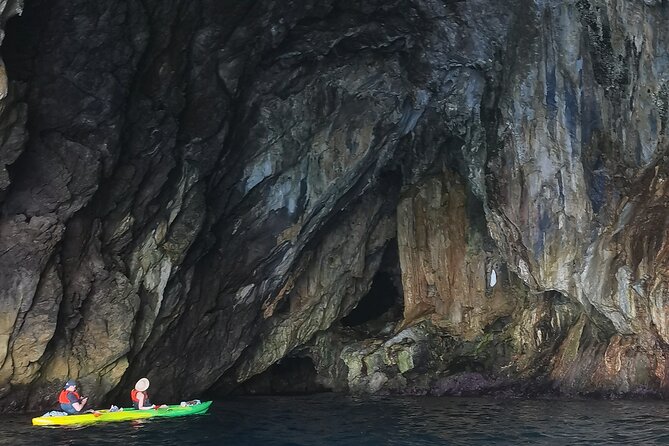 Amalfi Coast Kayak & Snorkeling Tour to the Pandoras Cave - Meeting Point and Start/End Time