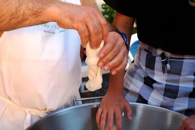 Amalfi Coast: Make Fresh Pasta, Mozzarella, & Tiramisù - Engaging English and Italian Instruction